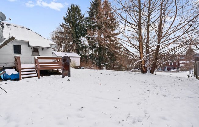 Stunning 3 bedroom home in East Pittsburgh available now!