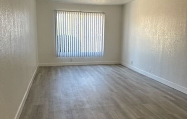 1 bed, 1 bath, 700 sqft, $1,000, Unit CASA-249
