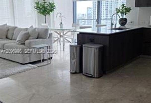 2 beds, 2.5 baths, $6,450, Unit # 2412