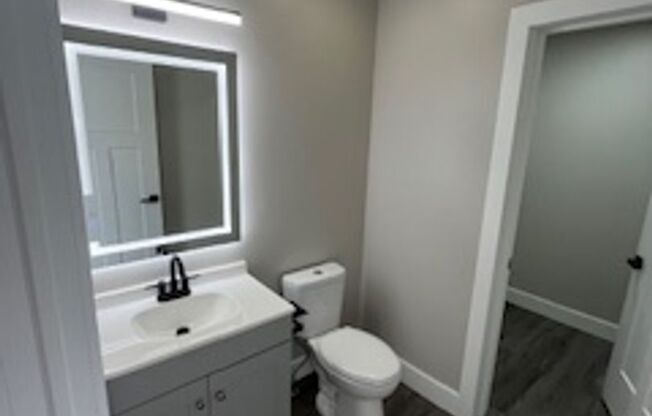 3 beds, 2.5 baths, 1,350 sqft, $1,450, Unit 1462 West Rockcrest Drive