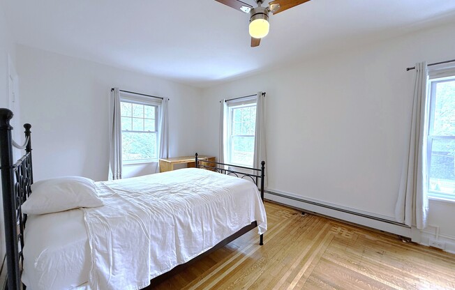 82 31 AUSTIN ST