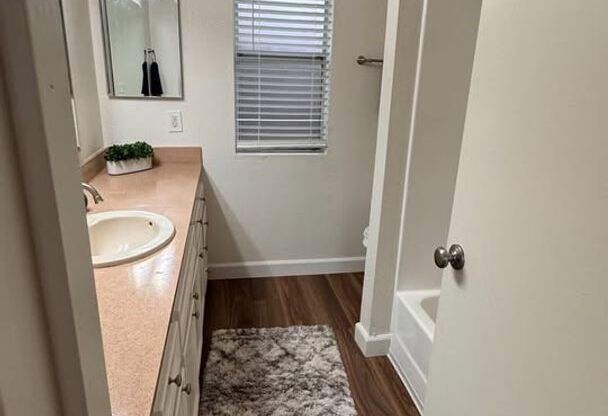2 beds, 2 baths, 882 sqft, $2,295, Unit 03