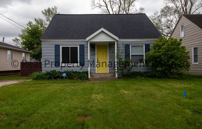 Updated 3BR Kentwood Home with Loft, Stainless Appliances & Private Yard