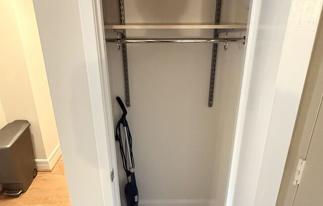 1 bed, 1 bath, 600 sqft, $2,923, Unit 0121