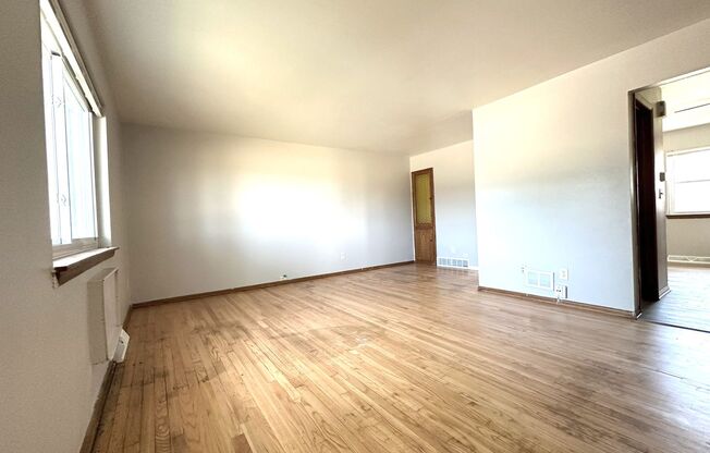 Hampton Homes - 10001-10033 W Hampton Ave and 4771-73 N 100th St