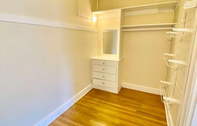 Studio, 1 bath, 462 sqft, $1,595, Unit H