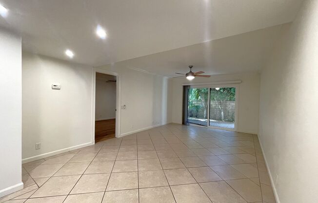 2 beds, 2 baths, $1,995, Unit Unit 11