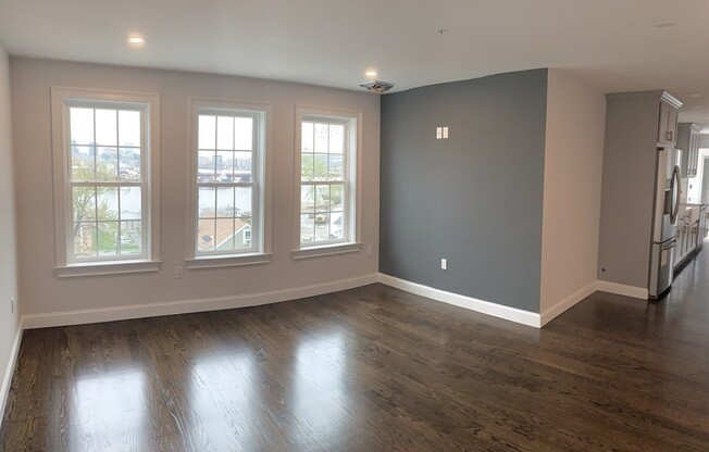 25 27 SUFFOLK