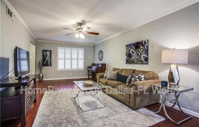 739 LOGANWOOD AVE