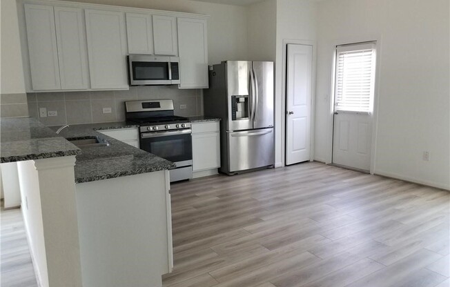 1264 WHIPPLETREE TRL