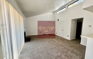 Upstairs 2 bedroom condo in Sparks & pets welcome, by Reed Highschool - Kay DeAlba Property!!