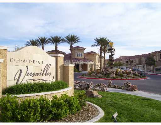 Highly Desirable 2 Bedroom Condo in Chateau Versailles