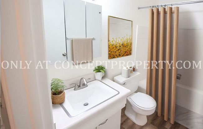 2 beds, 1 bath, 700 sqft, $1,275, Unit 30