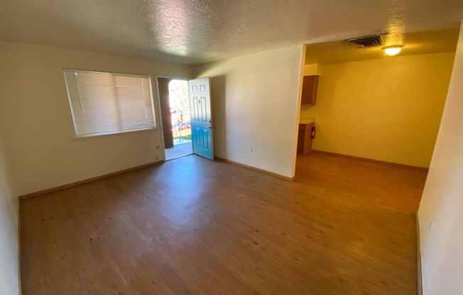 1 bed, 1 bath, 686 sqft, $1,050, Unit 26