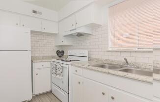 2 beds, 1 bath, 875 sqft, $1,209