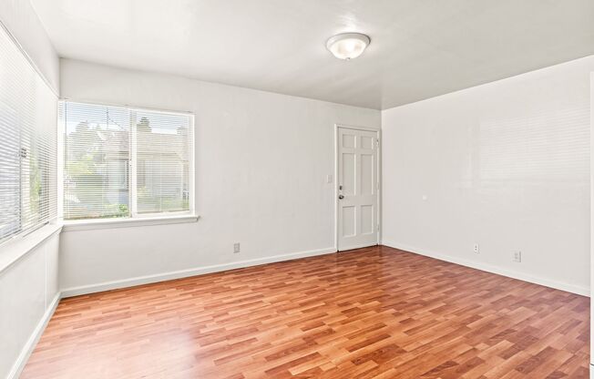 Renovated 1-Bedroom with Gated Parking & Garbage Paid!
