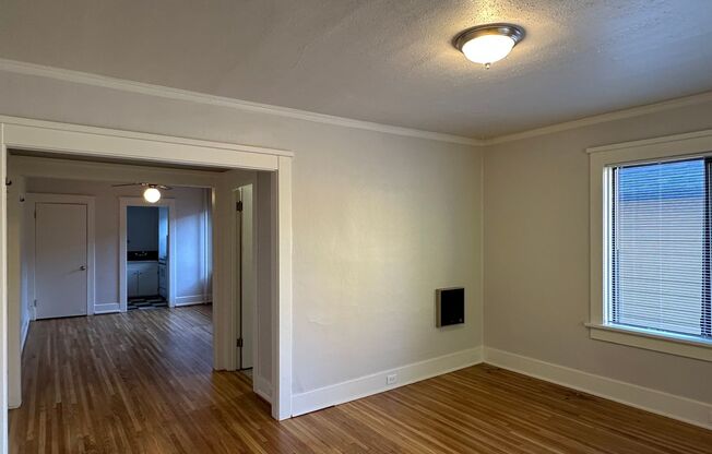1 bed, 1 bath, 570 sqft, $1,195, Unit 306