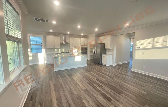 Move in Bonus -  $500 off if lease is by 12/15. Stunning Home with 4 Bedrooms, 3 Bathrooms, First Floor Guest Suite, Office, and Screened in Patio in Edge of Auburn, Available December 6th!