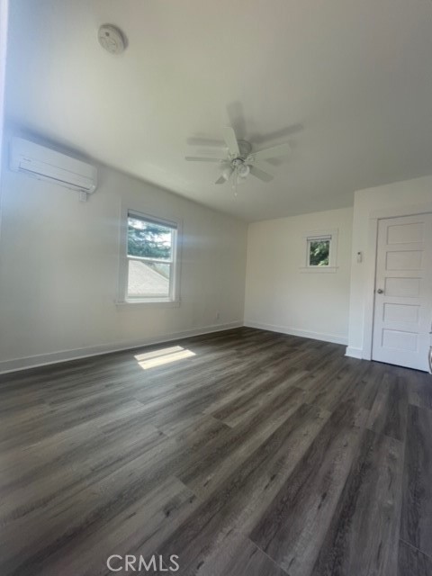 Studio, 1 bath, 400 sqft, $2,350