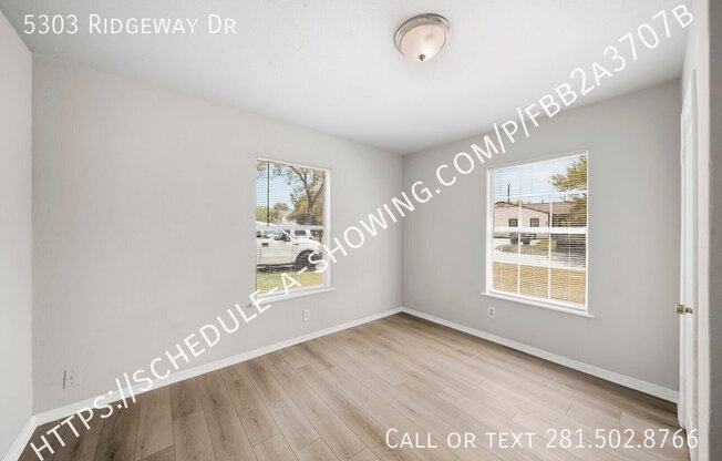 5303 RIDGEWAY DR