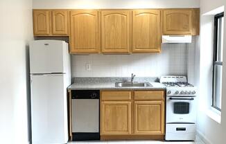 2 beds, 1 bath, 1,300 sqft, $3,995, Unit 3