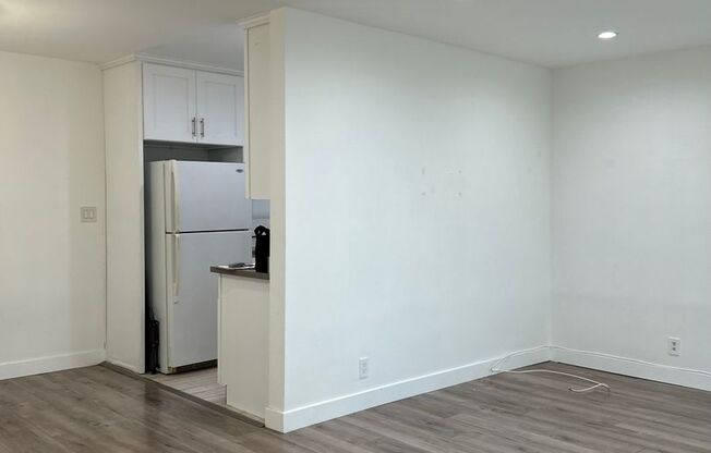 4324 Ventura Canyon Ave (near Ventura Blvd) Gem