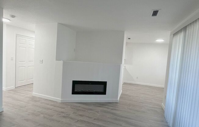 2 beds, 2 baths, 940 sqft, $1,515, Unit 18-36