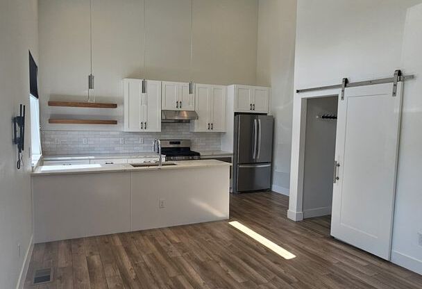 Modern Townhome with off street Parking in Denver