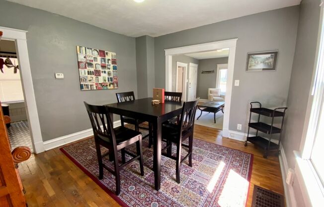Two Bed Two Bath Home in West Plaza