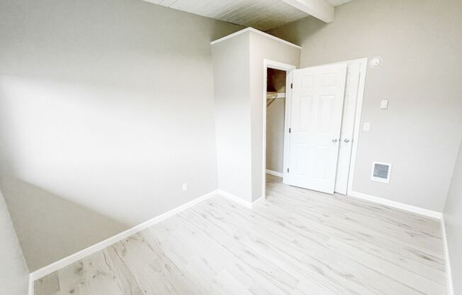 1 bed, 1 bath, 625 sqft, $1,200, Unit 09