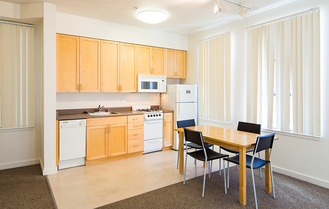 Fully-equipped kitchens in our 1- and 2-bedroom homes at Bachenheimer Apartments