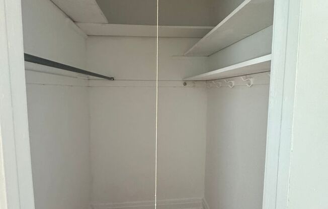 1 bed, 1 bath, 590 sqft, $1,745, Unit 615-2D