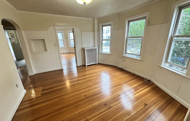 69 CONWELL AVE