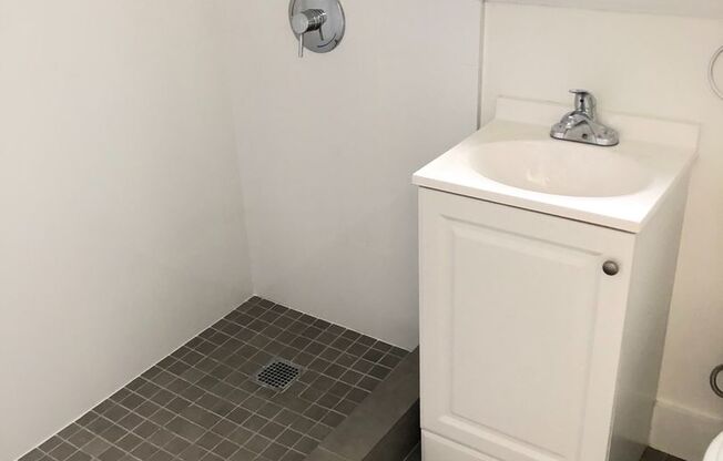 Studio, 1 bath, $2,495, Unit 304/G7