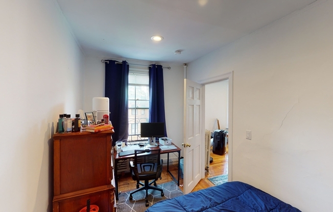6 Brimmer St.