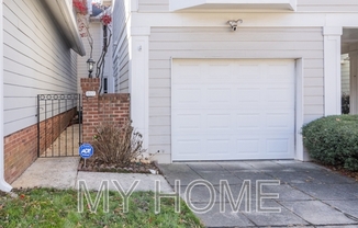 807 GREENLEAF AVE