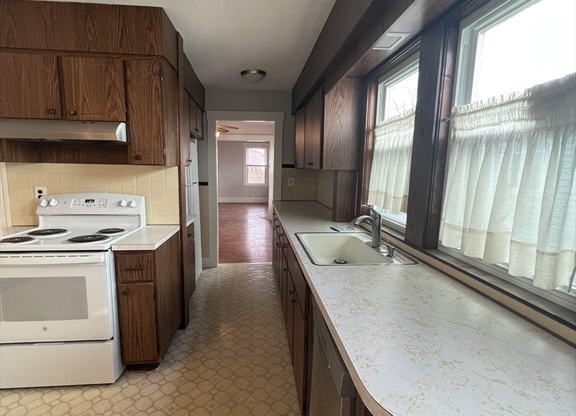 2 beds, 1 bath, 1,100 sqft, $2,800, Unit 1