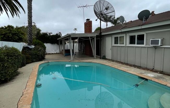 3/2 With Pool in Clairemont Neighborhood