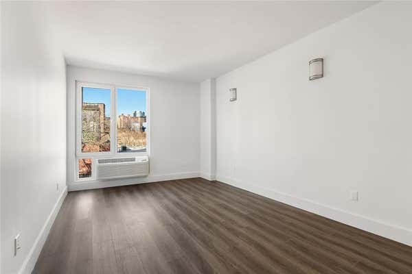 2 beds, 2 baths, 1,012 sqft, $3,139, Unit 1D