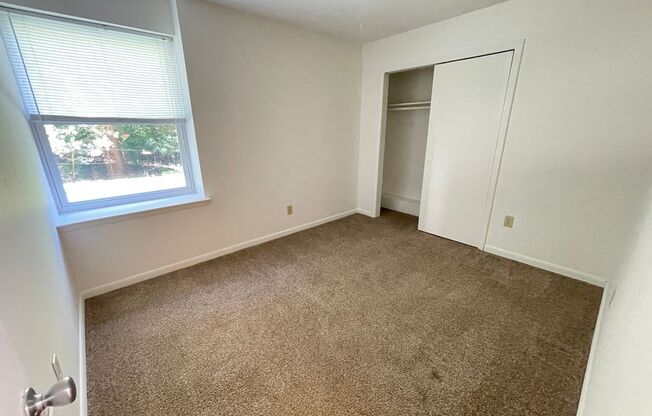 2 beds, 1 bath, $1,450