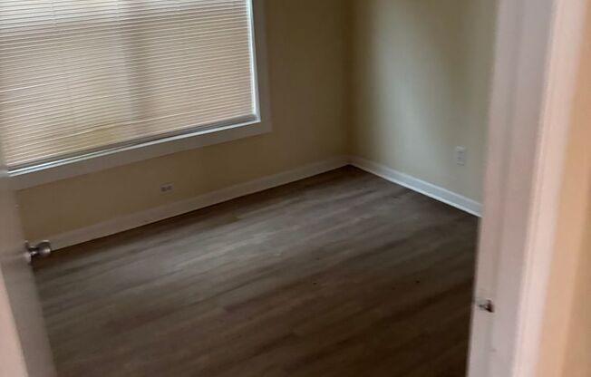 111 S Newport Unit 06