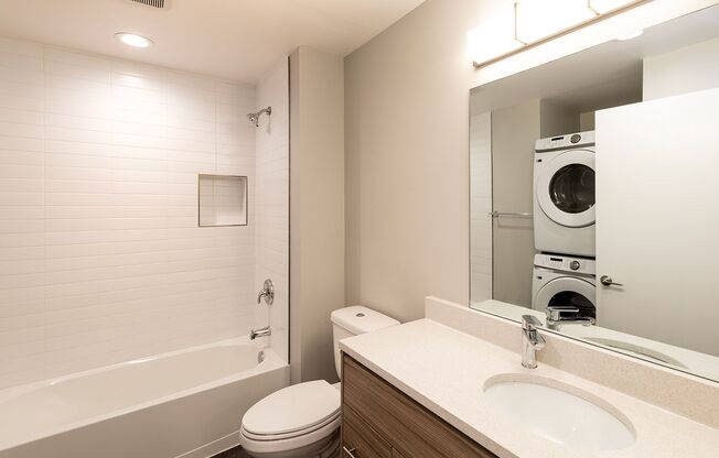 2 beds, 1 bath, 490 sqft, $1,742, Unit 102