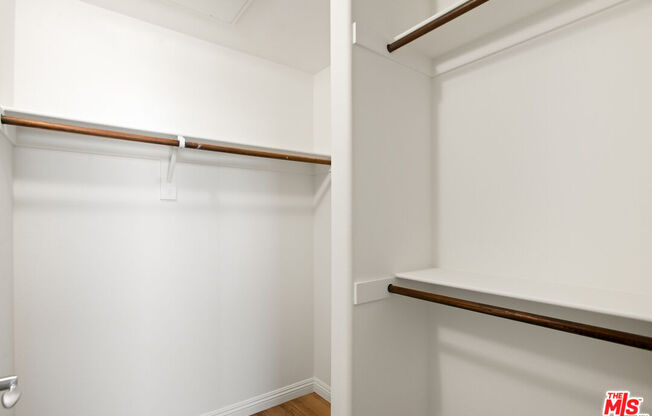 2 beds, 1.8 baths, 1,240 sqft, $3,700, Unit 240