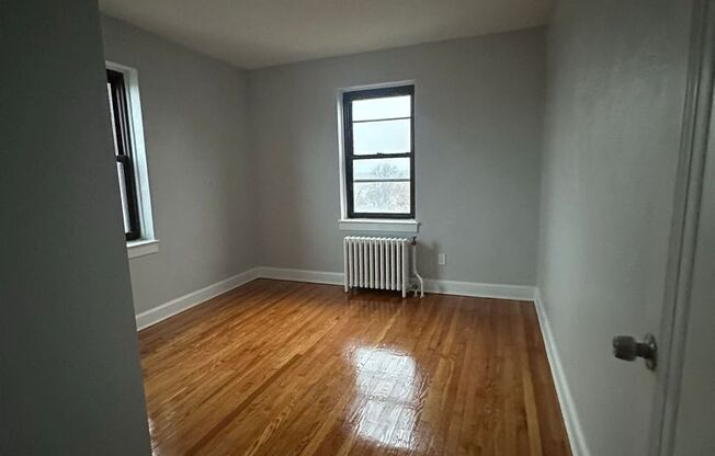 1 bed, 1 bath, $1,850, Unit A42