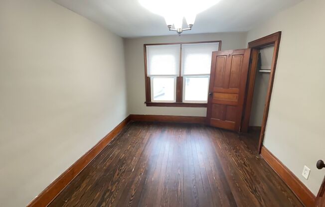 2 beds, 1 bath, 776 sqft, $995, Unit 2nd Floor