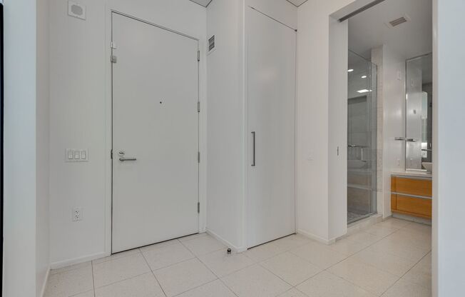 Veer Towers 2210E-CityCenter Views from this 1Bd/1Ba Residence