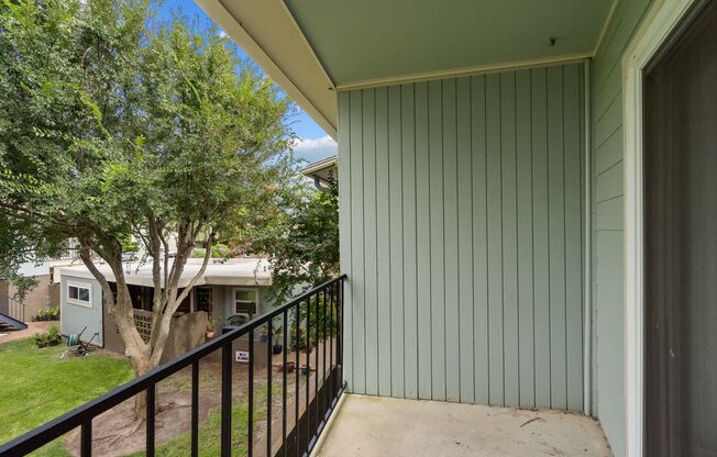 1 bed, 1 bath, 648 sqft, $1,075, Unit #4