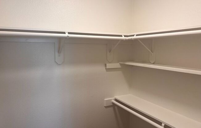 3 beds, 1.5 baths, 1,060 sqft, $3,395, Unit C09