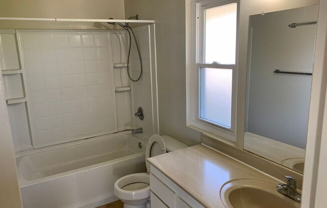 1 bed, 1 bath, $2,395