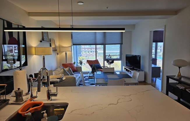 1 bed, 1 bath, 747 sqft, $3,450, Unit 707T